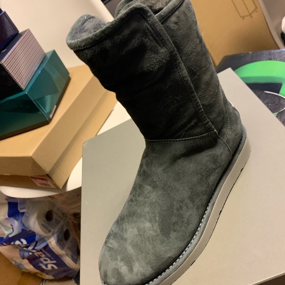 UGG Shoes - Boots UGG new size 6
